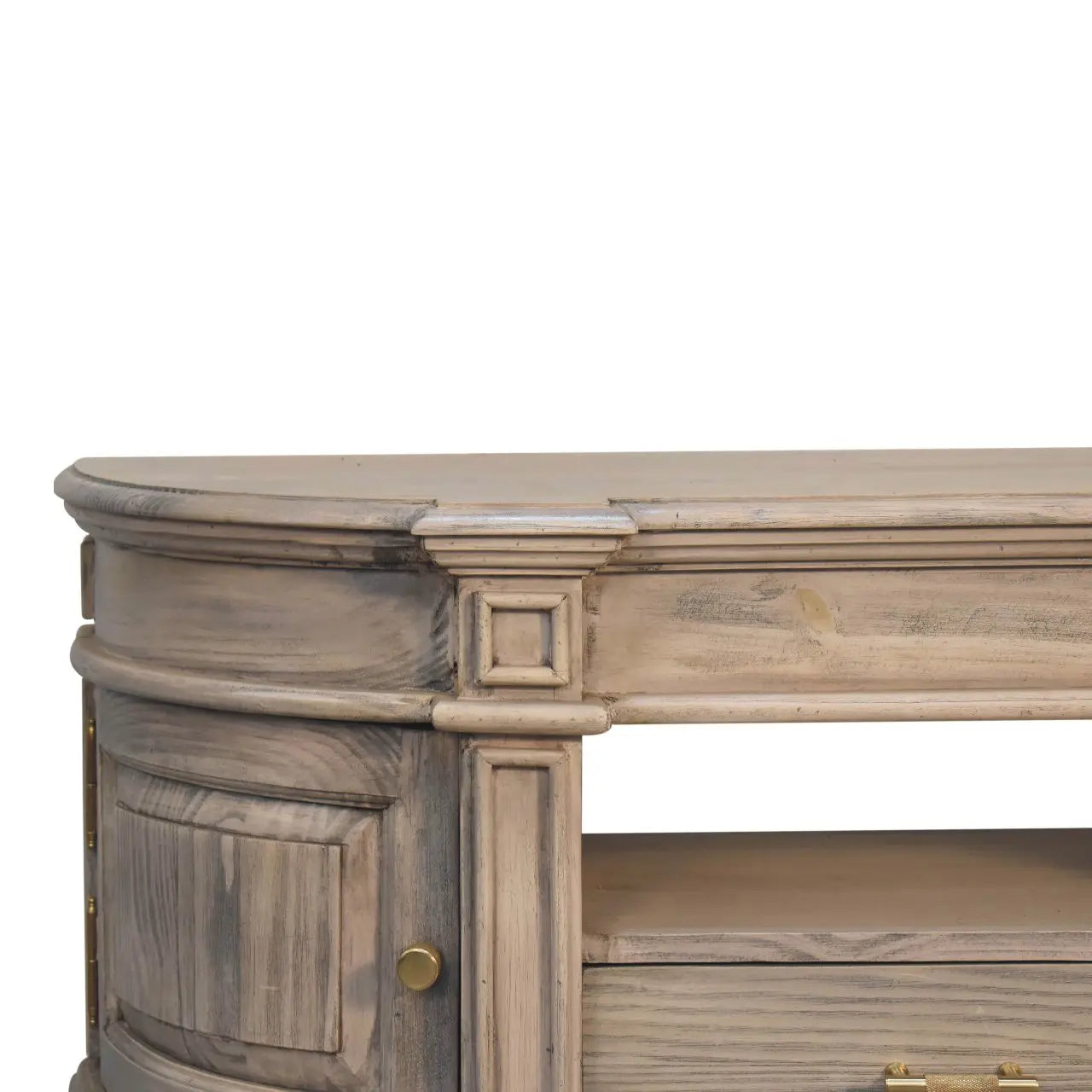 Harmony Media Unit - Living with Luxury