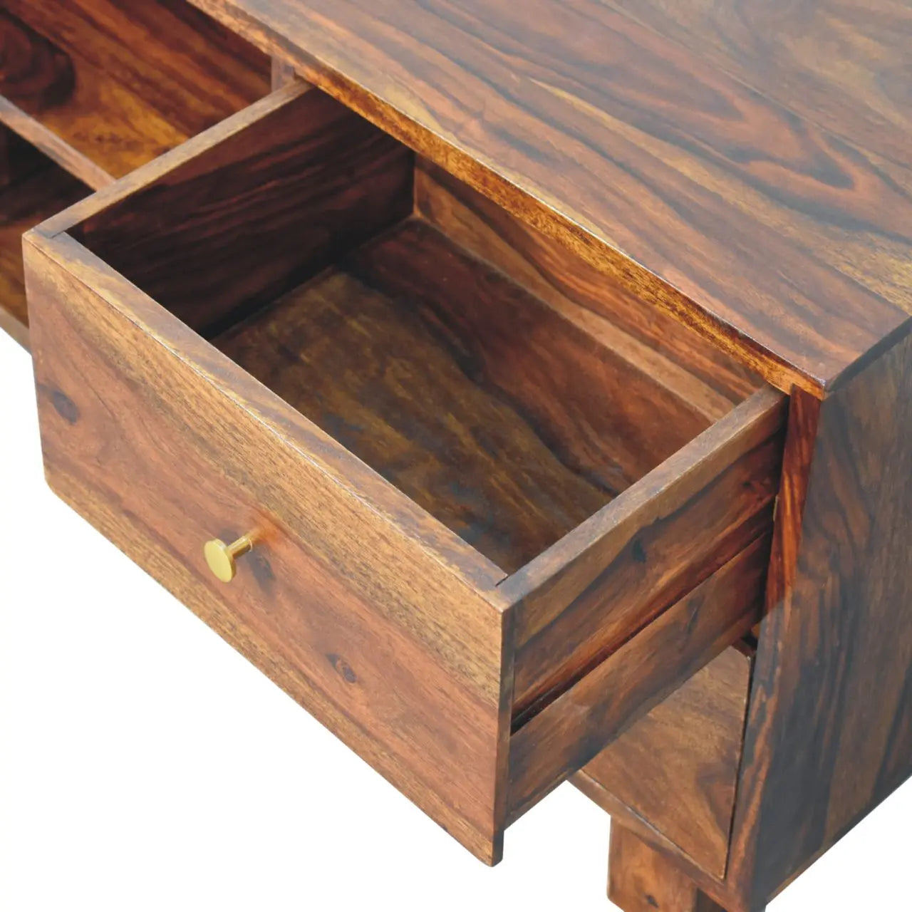 Tula Media Unit - Living with Luxury