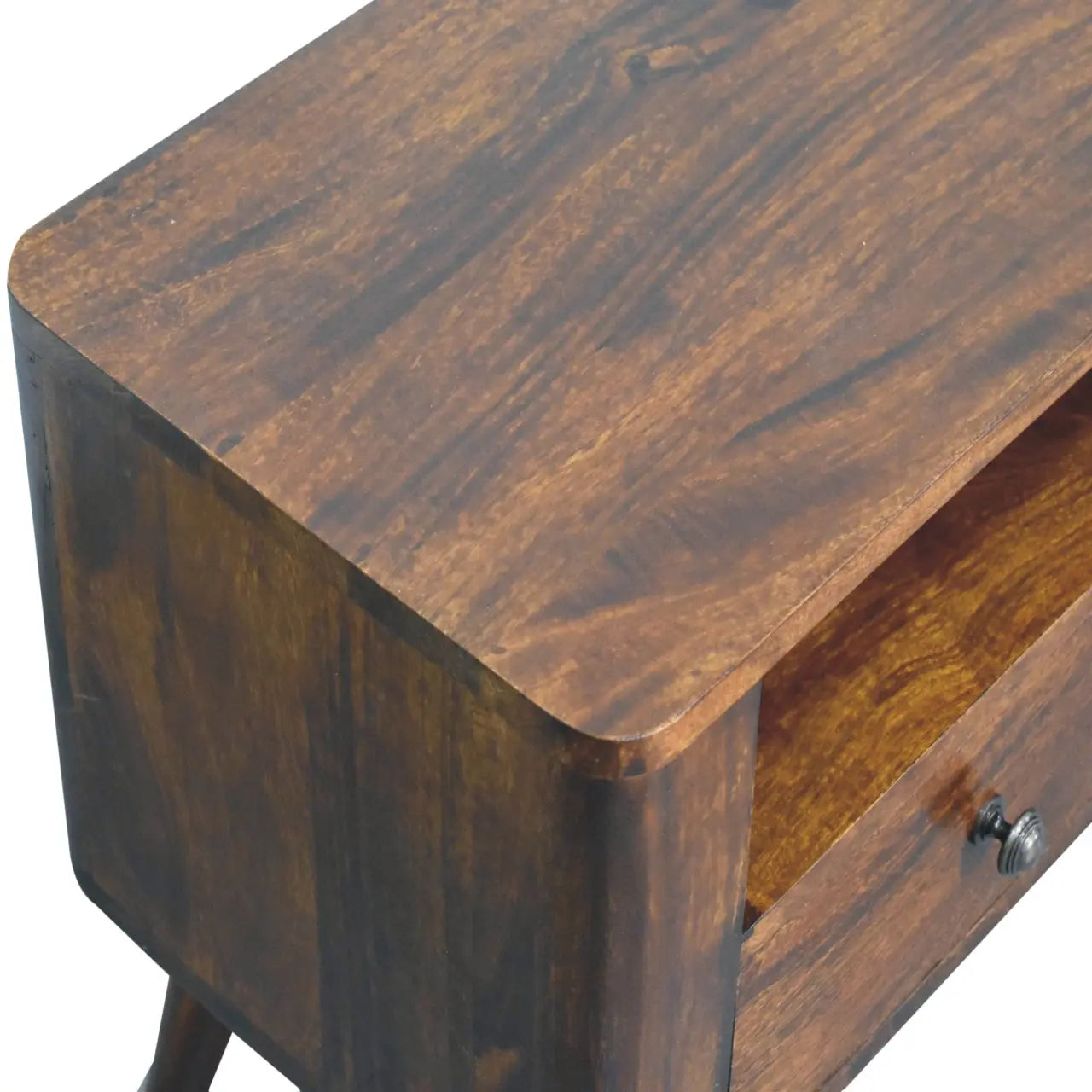 Bera Media Unit - Living with Luxury