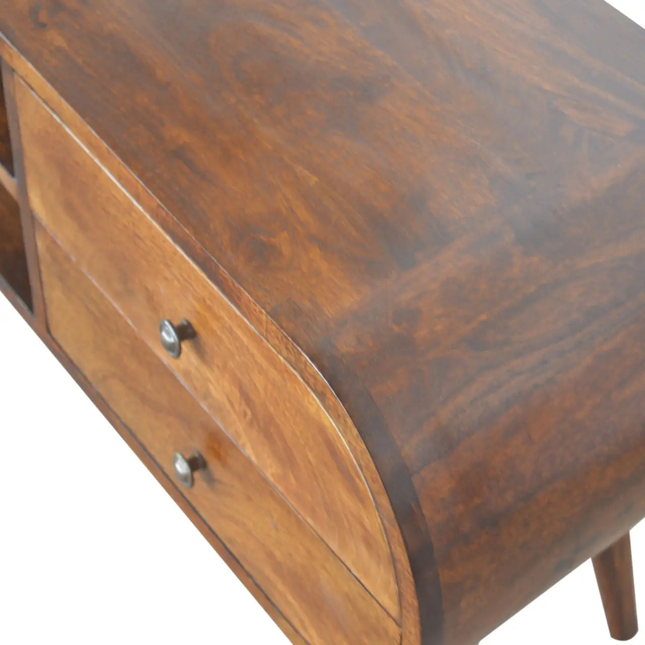 Chestnut London Media Unit - Living with Luxury